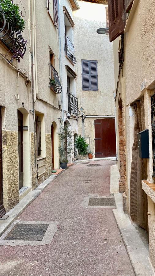 Charmant Studio Vieil Antibes Exterior photo
