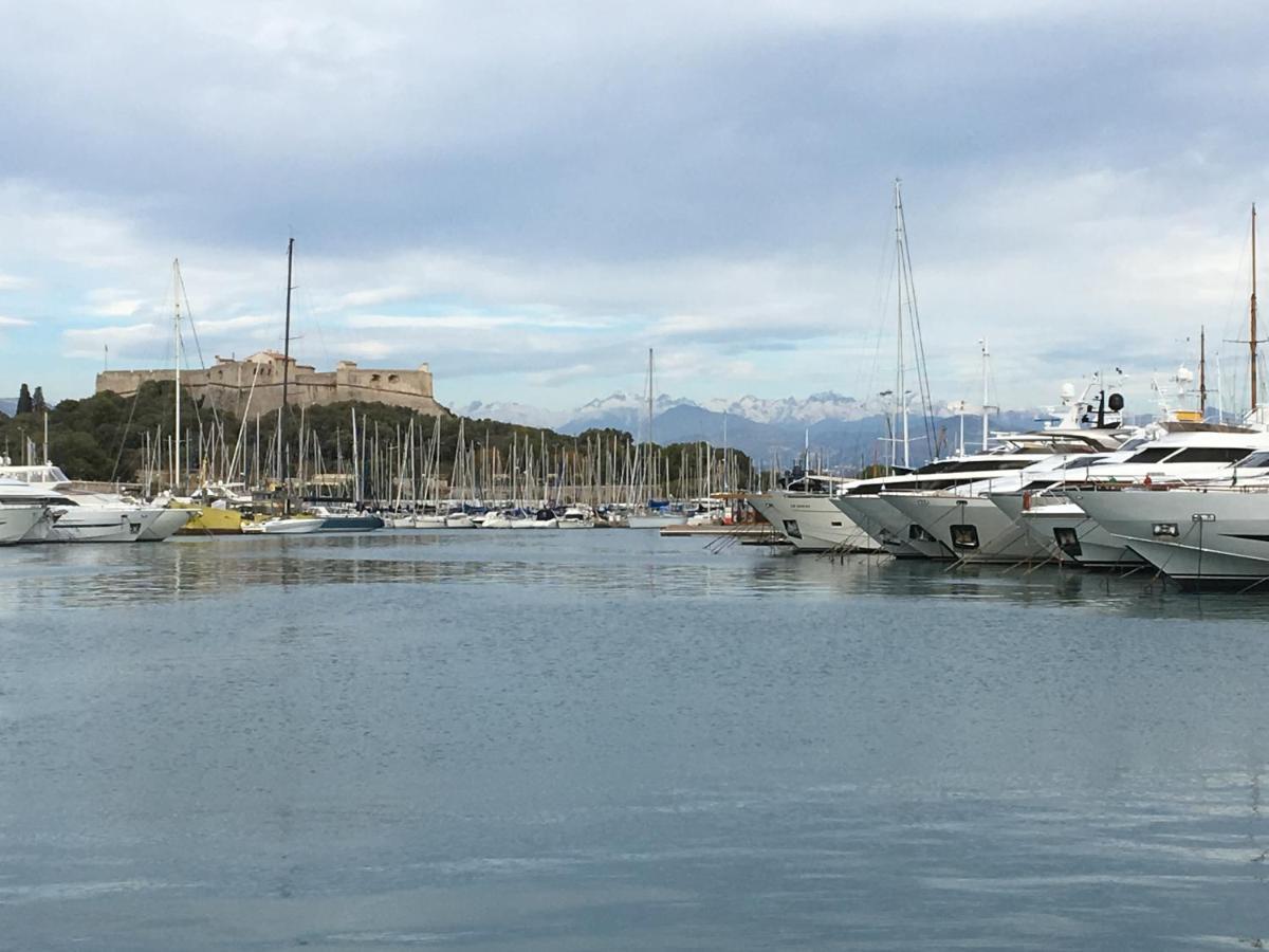 Charmant Studio Vieil Antibes Exterior photo