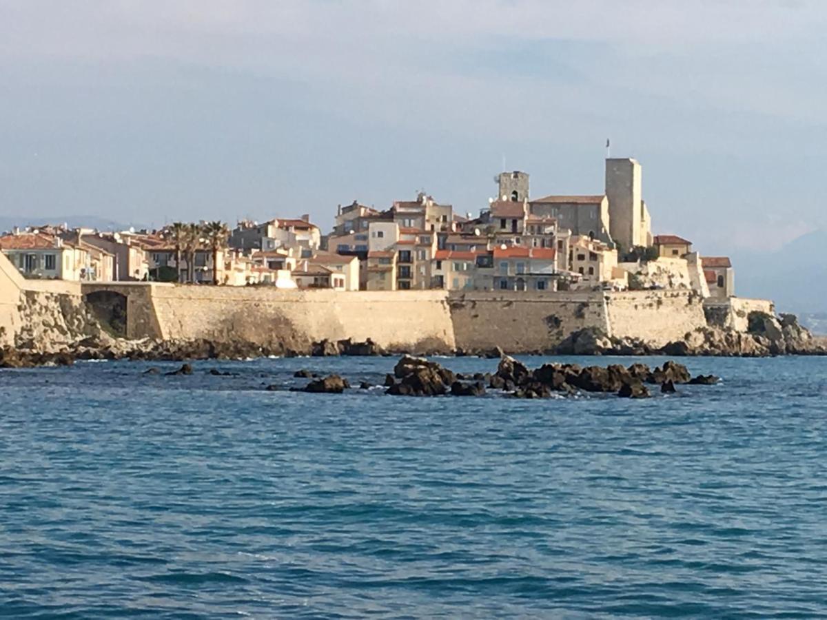 Charmant Studio Vieil Antibes Exterior photo